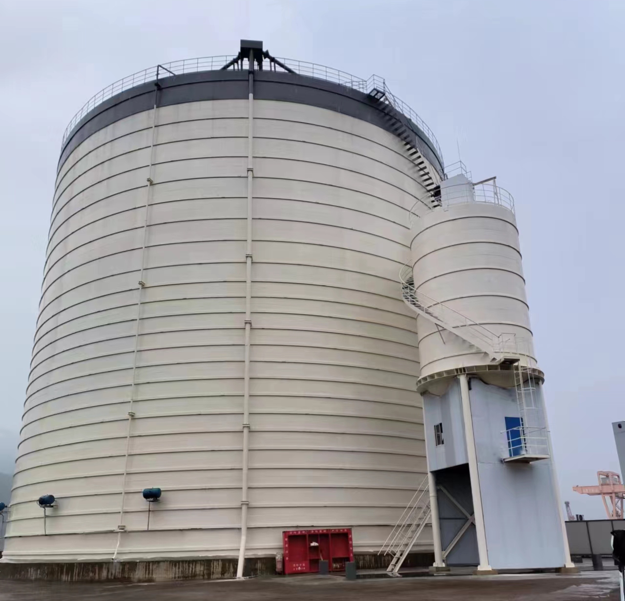 富源10万吨水泥钢板库